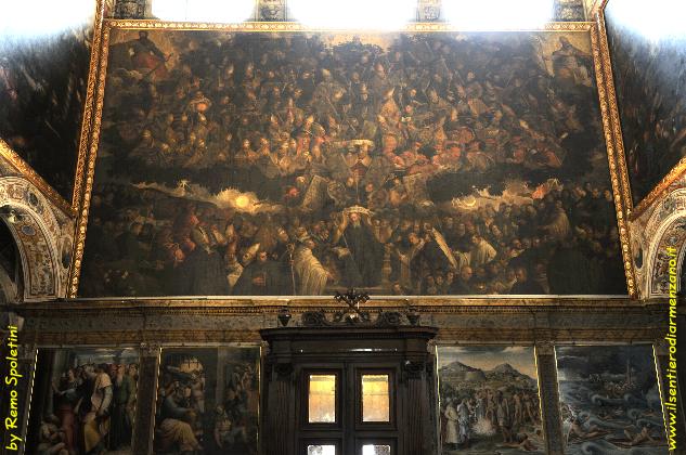 Perugia - il quadro più grande del mondo e il suo demone per intero