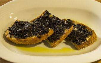 Crostini al tartufo - ricette tradizionali Umbria